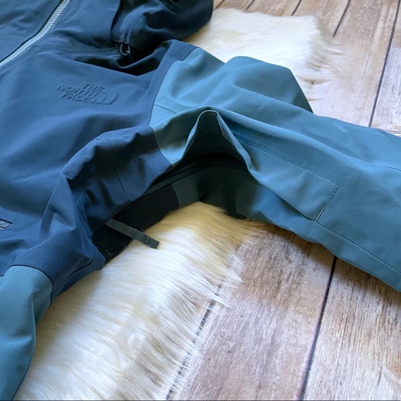 The North Face Women’s Anonym FUTURELIGHT Ski Jacket - Picture 4 of 16